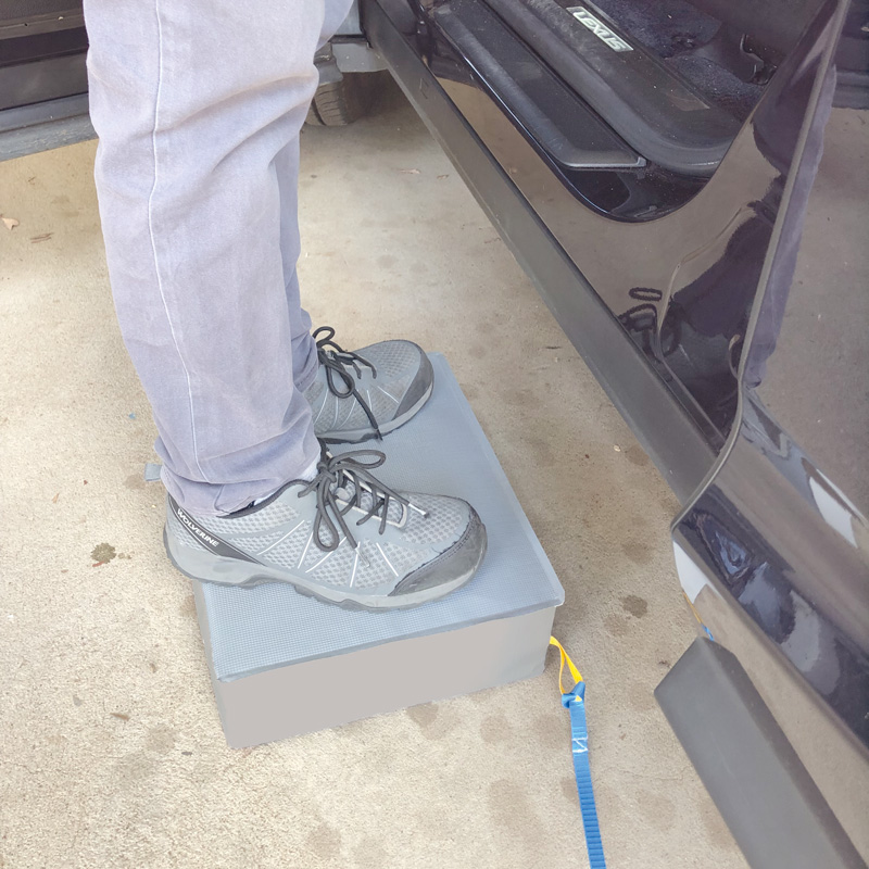 Car-Shower-Step_8040