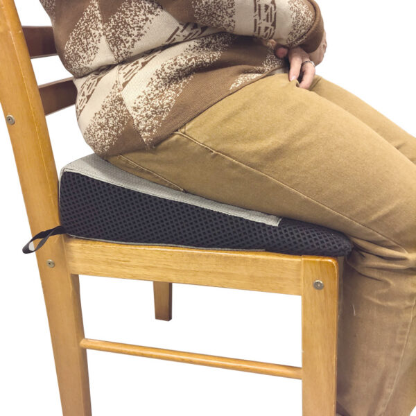 Chair-Wedge-Hip-Replacement-AS_9632